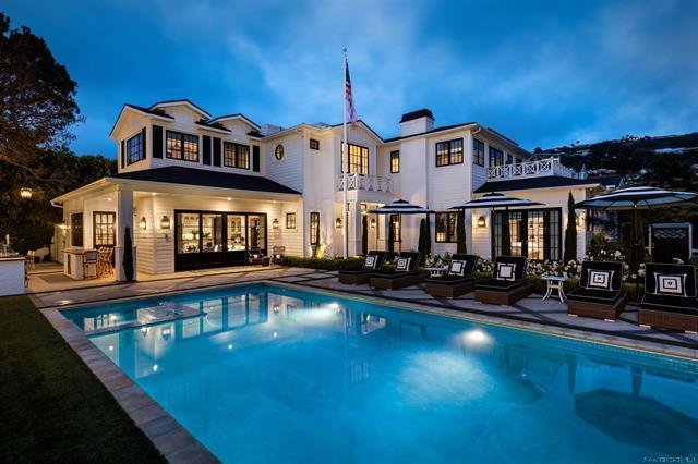 Hamptons-style Haven In the Heart of La Jolla Shores